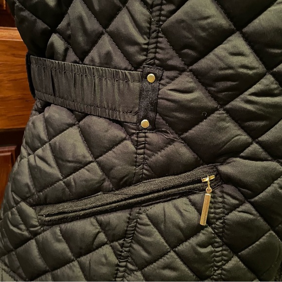 Weatherproof quilted and faux fur lined vest - large - Picture 4 of 8